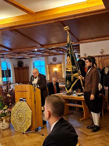 Vüarstaiher Peter Pass bei der Begrüßung