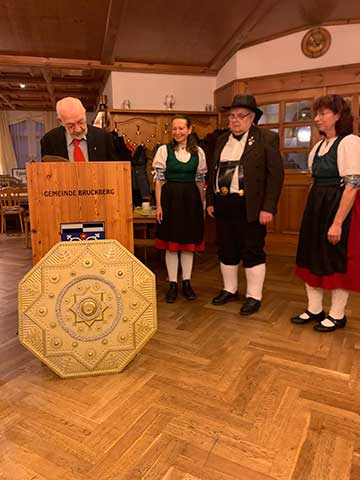 Verleihung der silbernen Ehrennadel des BdV an Peter Pass, Sabine Hoch und Silke Reichert
